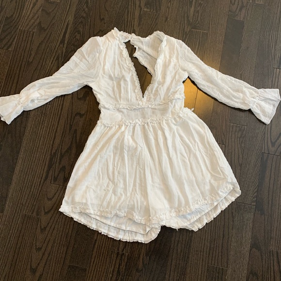 BNWT See through ruffle trim romper/ beach coverup XL - Picture 4 of 6